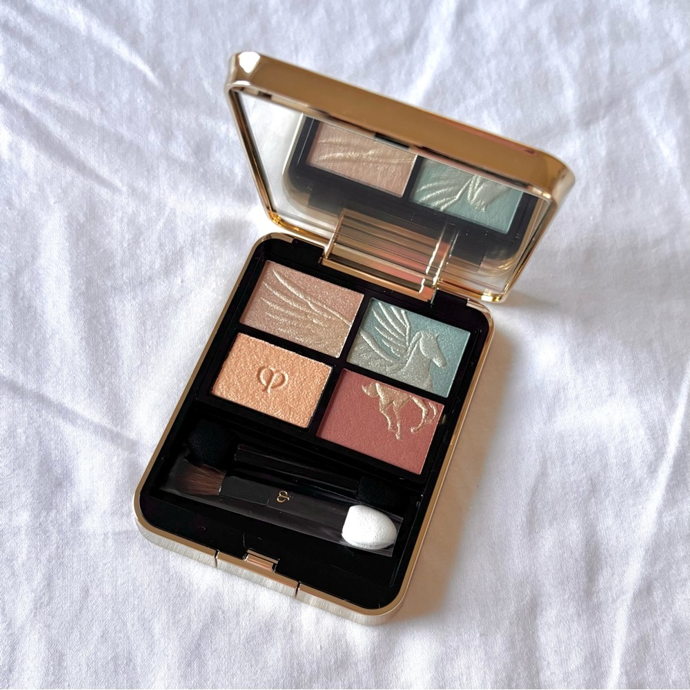✨ limited edition Cle de Peau eyeshadow palette in 502 Wings of Wonder - Picture 3 of 6